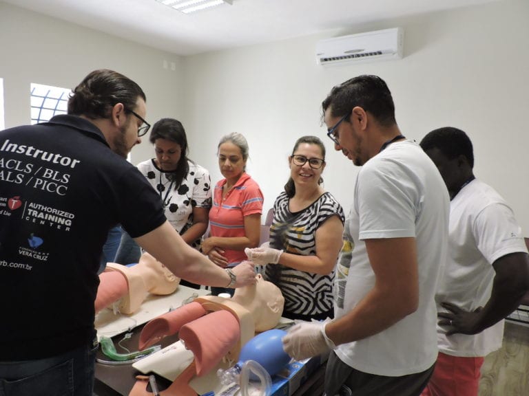 FRRB-Curso-ACLS-10-768x576