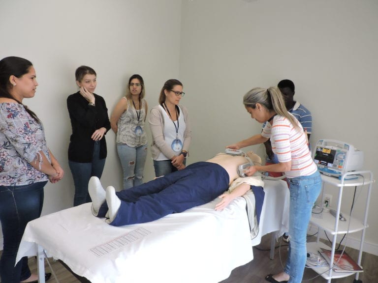 FRRB-Curso-ACLS-12-768x576
